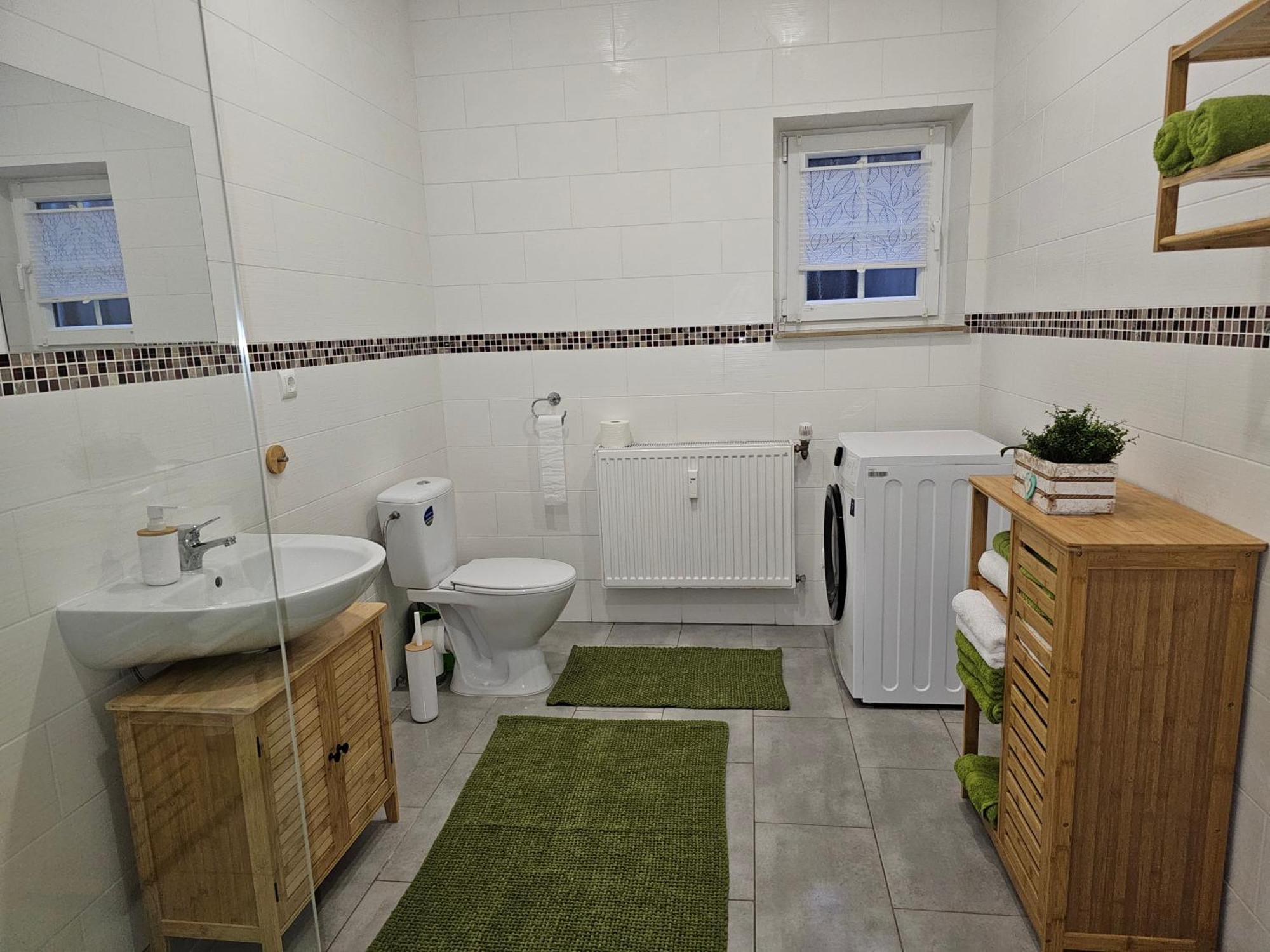 Warburg, Fewo "Sweet Home" 2,5 Zi- Eg-Separater Eingang - Parkplatz - Terasse- Komfortabel,Renoviert Exterior foto