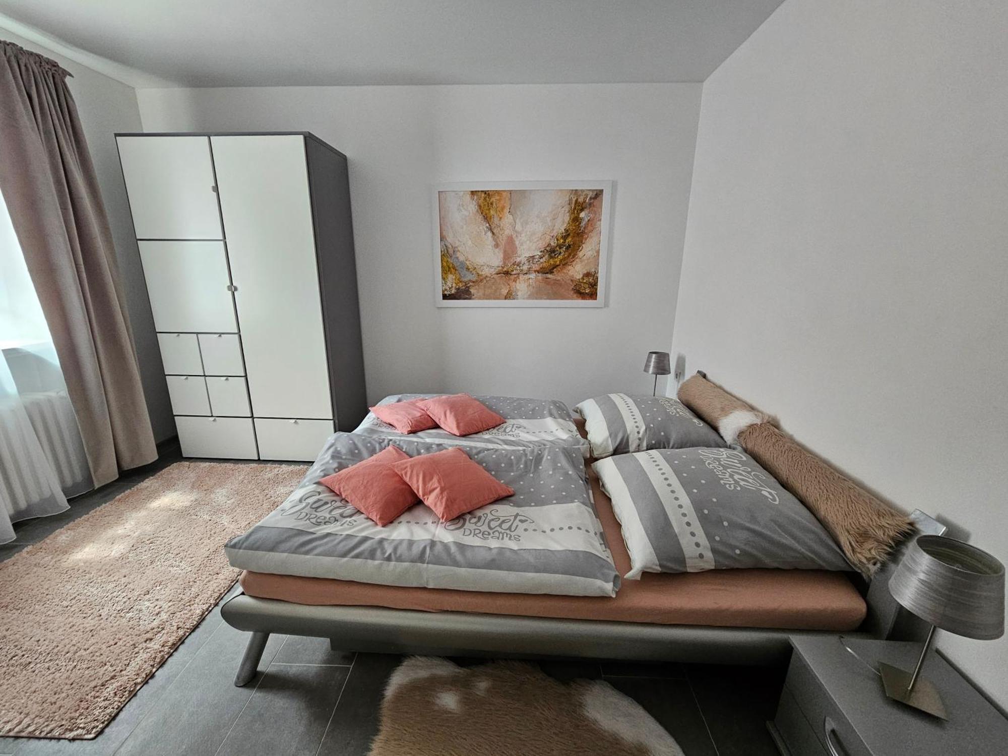 Warburg, Fewo "Sweet Home" 2,5 Zi- Eg-Separater Eingang - Parkplatz - Terasse- Komfortabel,Renoviert Exterior foto
